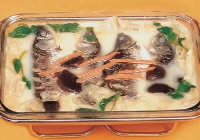 【創新菜】明爐抄手鯽魚