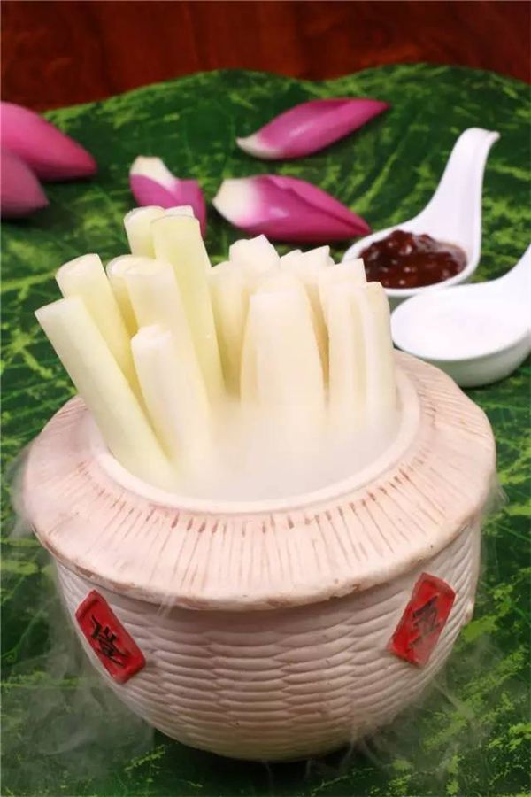 【意境菜】蒲菜蓮藕蘸醬.jpg