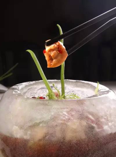 【創(chuàng)意涼菜】茶香鮮辣豬手.jpg