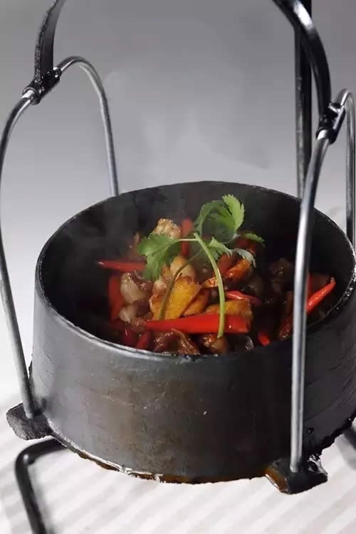 【湘菜】吊鍋姜辣牛蛙