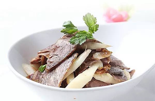 【年菜】子姜黃牛肉