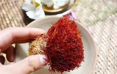 真假藏紅花，教你辨別它！