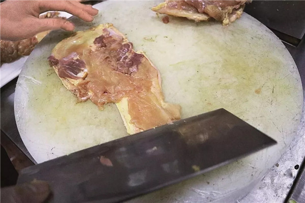 【創(chuàng)新菜】懷石無骨風沙雞（圖解）