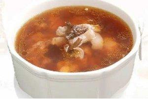 紅菇兔肉湯