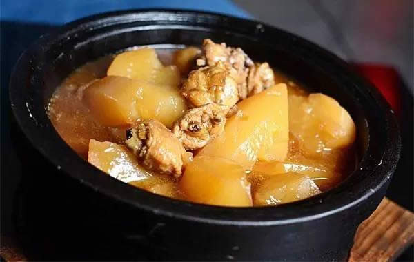 【創(chuàng)新菜】石鍋土人參