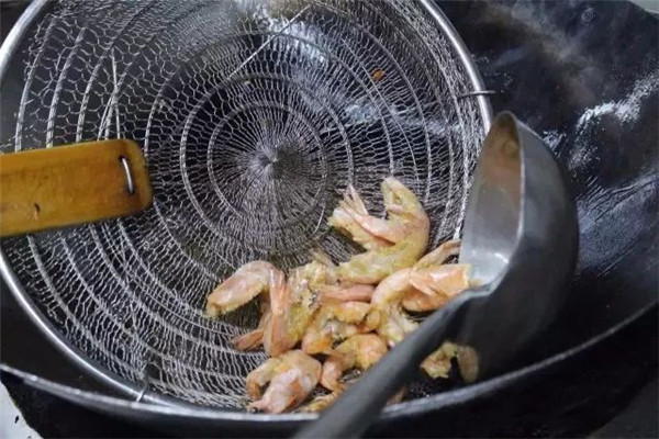 【粵菜】雙椒蝦拼好味腸頭