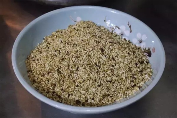 【傳統魯菜】荷葉米粉肘子
