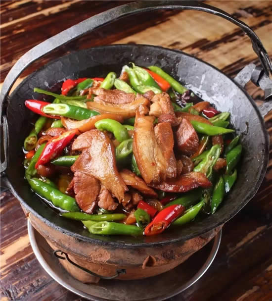 【農(nóng)家菜】柴房生態(tài)豬