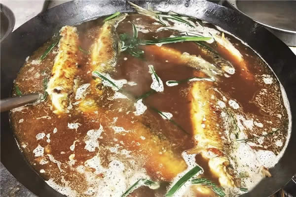 【手工菜】順德釀鯪魚