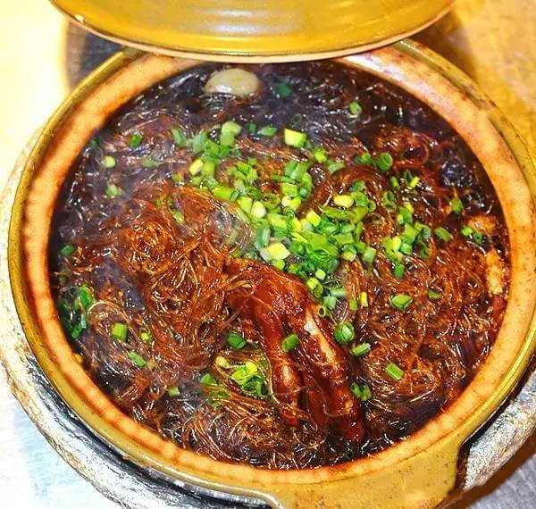 【創(chuàng)新菜】川版鵝掌撈粉絲