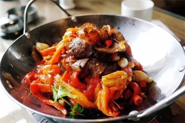 【湘菜】燒辣椒大片牛肉