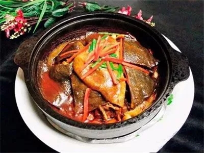 【熱賣(mài)菜】石鍋生焗甲魚(yú)