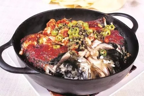 【招牌菜】燜鍋美蛙魚頭