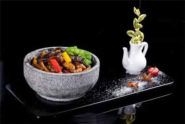 【創新菜】獐子島紅皮海參菌菇鮮露炒