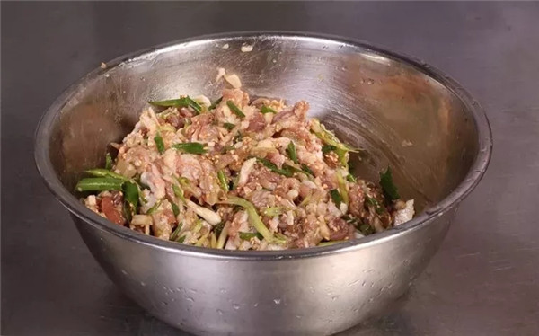 【傳統(tǒng)潮菜】五香炸粿肉