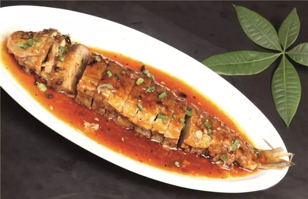 【手工菜】順德釀鯪魚