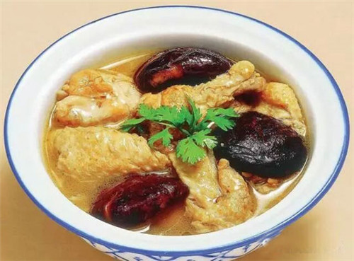 這種長在羊糞旁的菌，沒想到味道竟然異常鮮美！