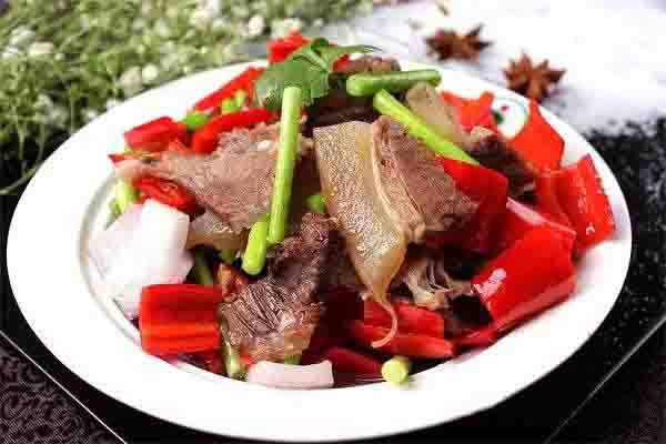 【農(nóng)家菜】鮮椒帶皮黃牛肉
