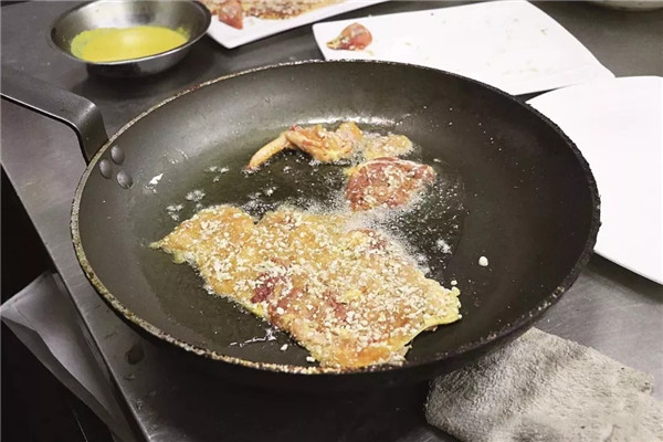 【創(chuàng)新菜】懷石無骨風沙雞（圖解）