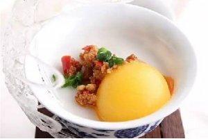 蓋碗分子椰奶嫩蛋澆泡菜香肉汁