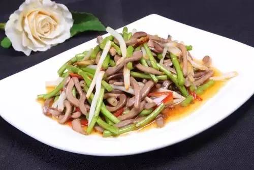 【春季菜品】銀條蘆蒿爆腰絲