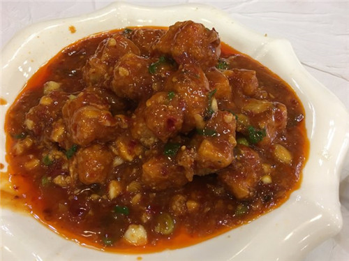 這種豆腐可以做出200+道菜，口味各異，實為四川一絕！