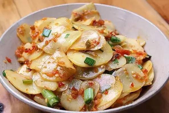 【創(chuàng)新菜】鲊海椒炒土豆片