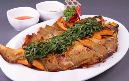 【鰱魚】夏季養(yǎng)顏補腦佳品——鰱魚