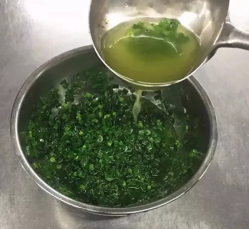 【招牌菜】金湯酸辣冷鍋蛙