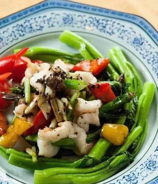 【創新粵菜】菜心黑松露炒蝦球.jpg