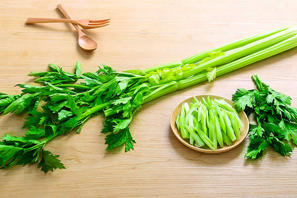 芹菜怎么做好吃 芹菜大全