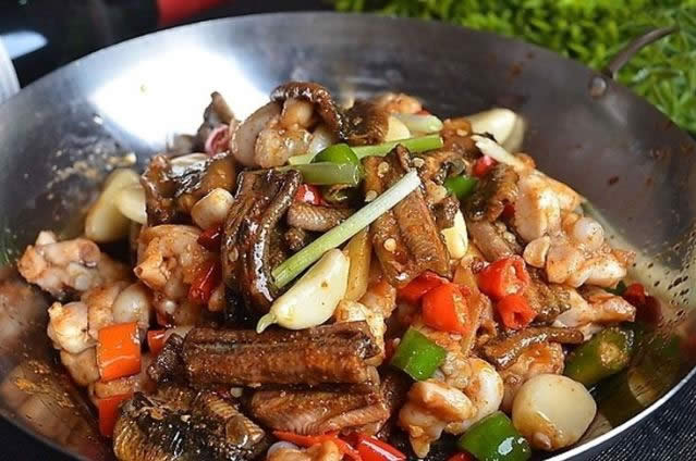 【創新菜】干鍋鱔魚煮牛蛙