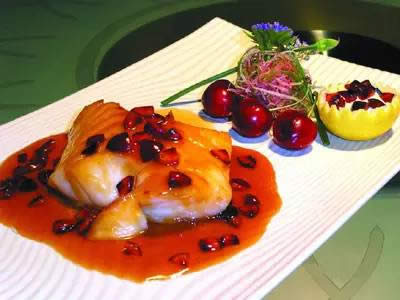 【創(chuàng)新菜】櫻桃汁煎銀鱈魚