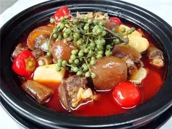 【毛利菜】山藥辣鹵牛尾煲
