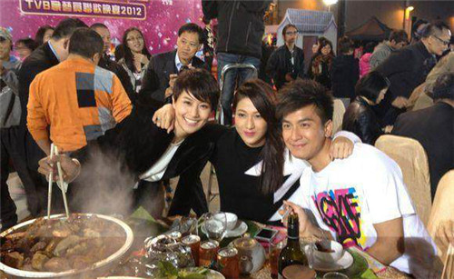圍村盆菜宴——將所有美味納為一盆，豐儉由人，更接地氣！