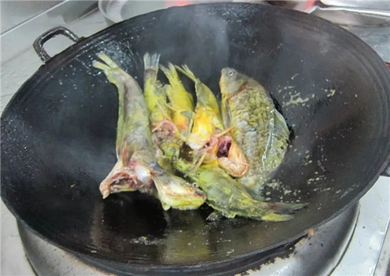 【家常菜】豆漿三鮮魚