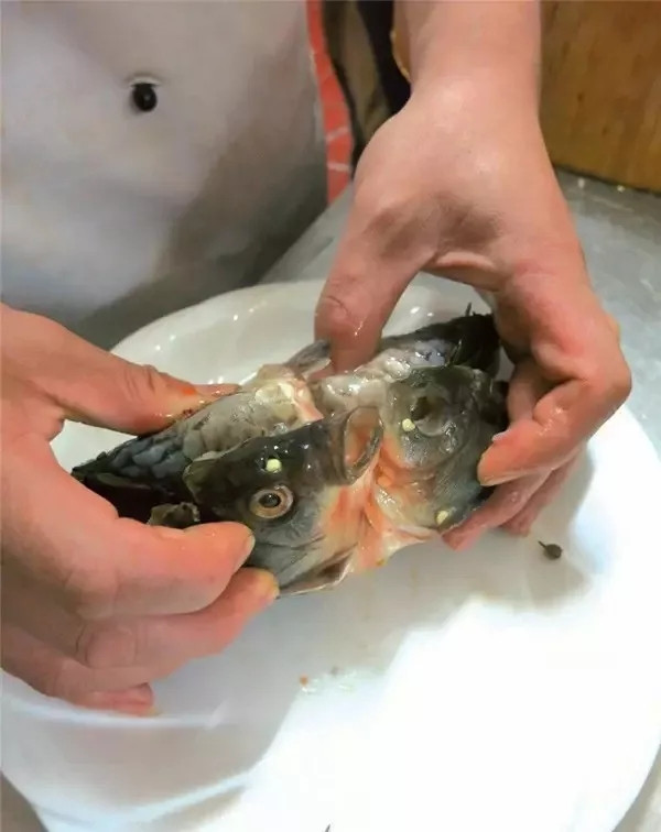 【創新菜】香茅草烤魚