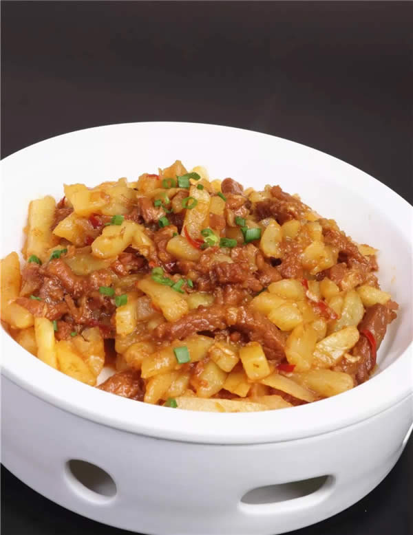 【家常菜】生煸牛肉土豆條