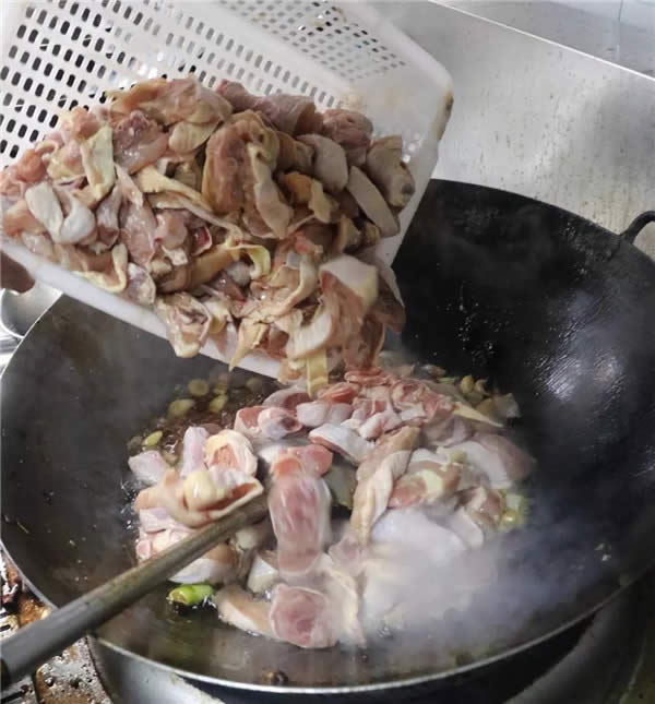 【熱賣菜】鴛鴦火鍋雞