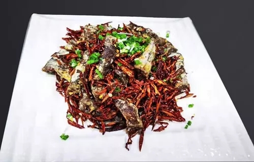 【家常菜】喜慶滿天紅（干椒絲牛腱肉）