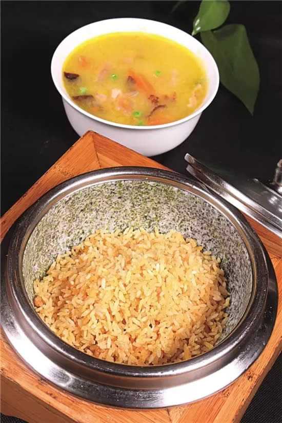 【酒樓菜】海鮮泡飯
