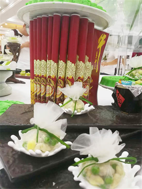 原來豆蟲的營養賽人參，難怪賣得比肉還貴！