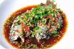 涼拌鯽魚