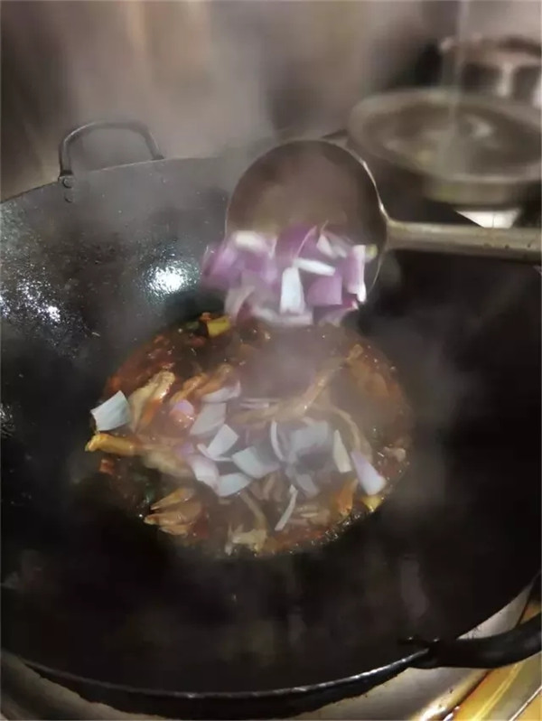 【江湖菜】糯香鴨掌