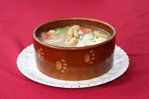【川菜】清燉牛肉湯.jpg