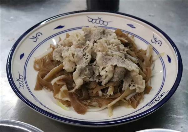 【粵菜】蔥芥撈肥牛百葉
