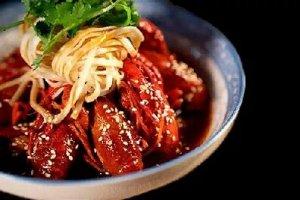 小龍蝦遇上熱干面