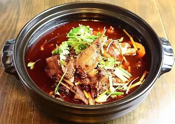 【鄉(xiāng)土菜】特色砂鍋鵝