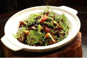 黑豆燜雞