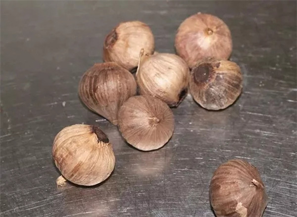【創(chuàng)新涼菜】麥片養(yǎng)生黑蒜